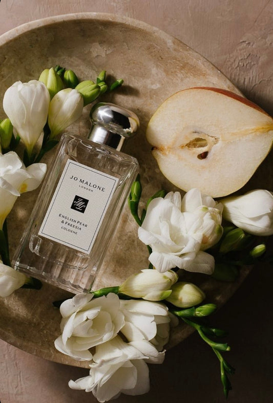 English Pear & Freesia